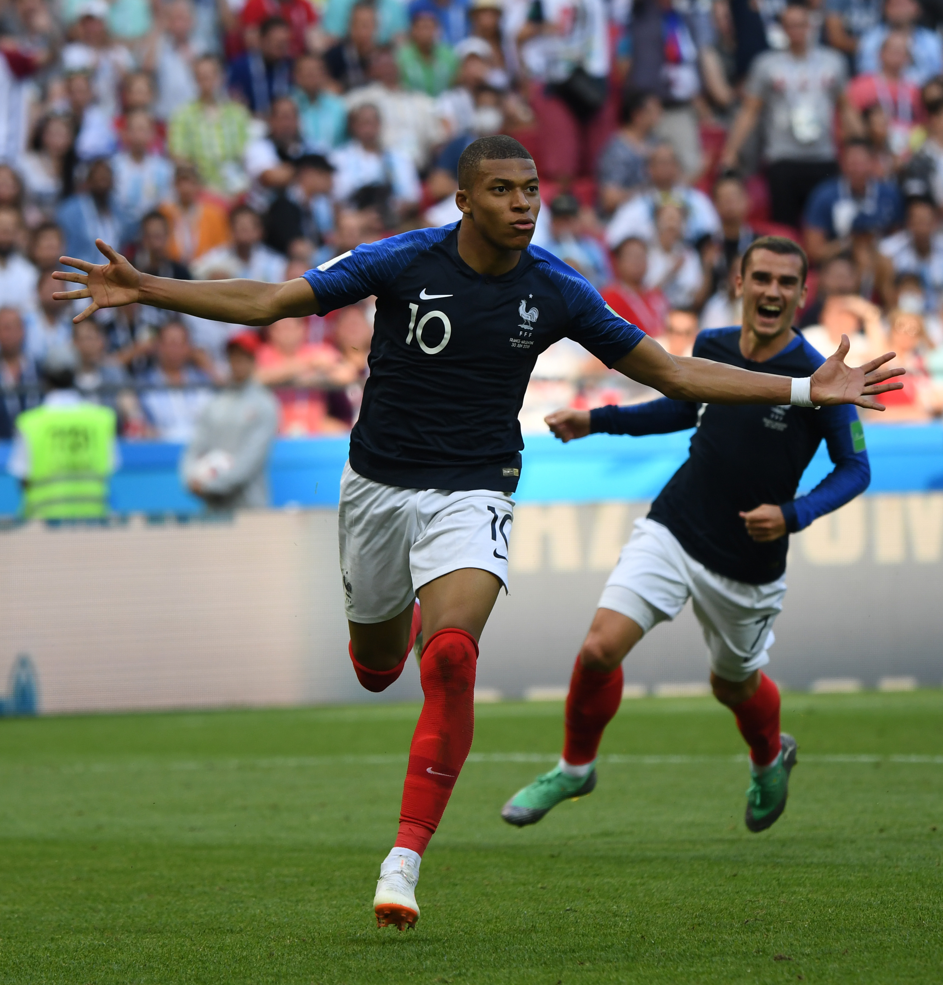 迪马：递补入选意大利国家队的坎比亚吉因小腿不适退出集训营