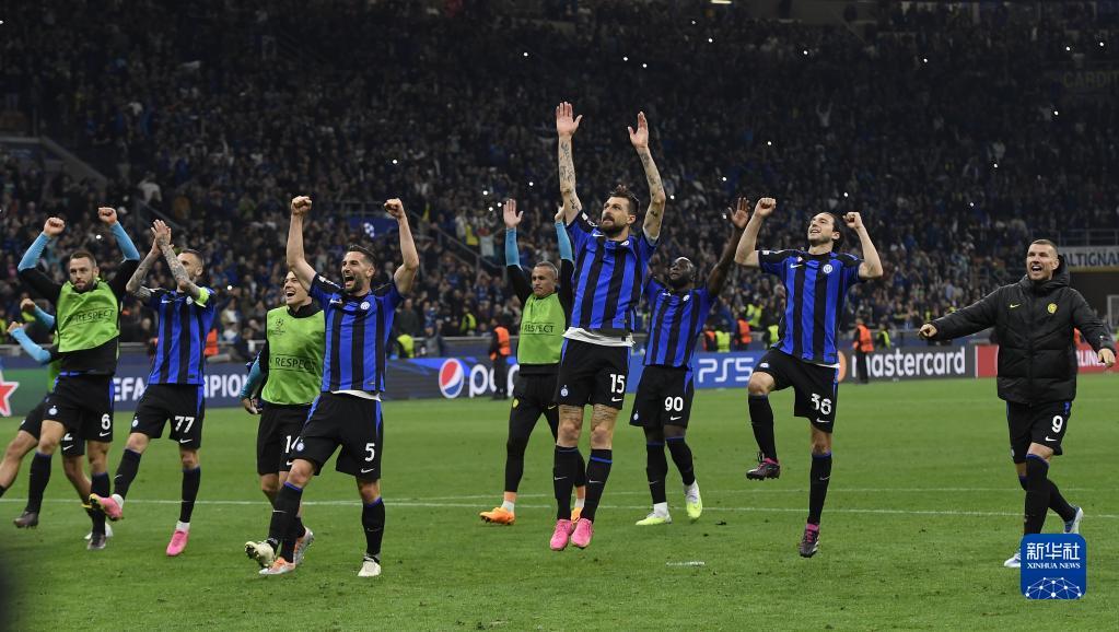 曼城与切尔西本轮积分榜争夺激烈