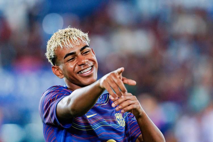 图片报：乌尔比希佩戴特制眼镜与耳罩训练，为了提高专注力