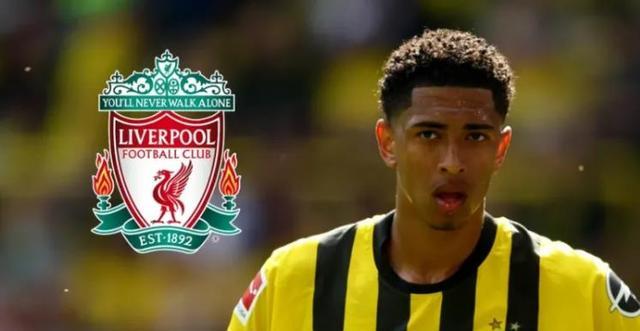 两人传接球，第三人要动 国际米兰这场比赛中有大量的“第三人动” 战术视角