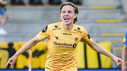 老将强硬打成2+1，全队振奋