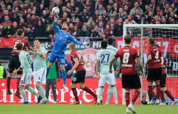 2025／26赛季英超：强势又稳定！阿森纳欧冠、英超双线强势登顶（2025／26赛季：阿森纳强势稳健，欧冠与英超双线登顶）