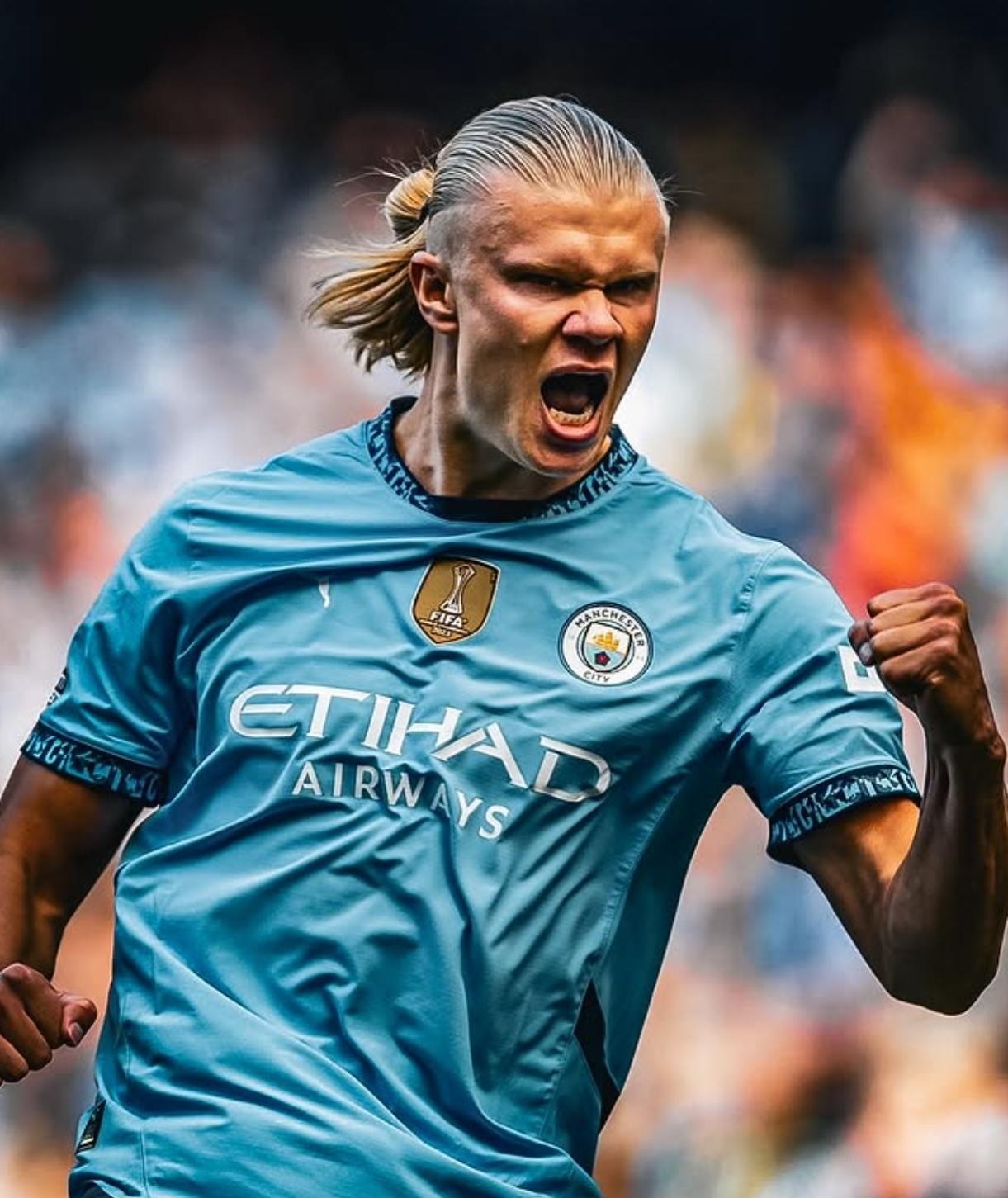 日本队2026年世界杯球衣：深蓝色底色+浅蓝色波浪状图案