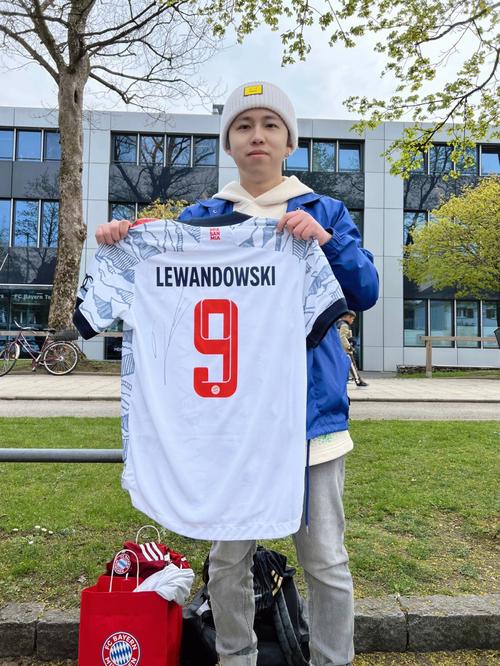 拉斯帕多里：巴萨与皇马都非常强大，但我觉得马竞同样出色