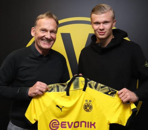 玉昆副总经理告别安德森：讲不出再见，这便是职业足球的规则（玉昆副总经理与安德森分道扬镳：难言再见，这是职业足球的规则）