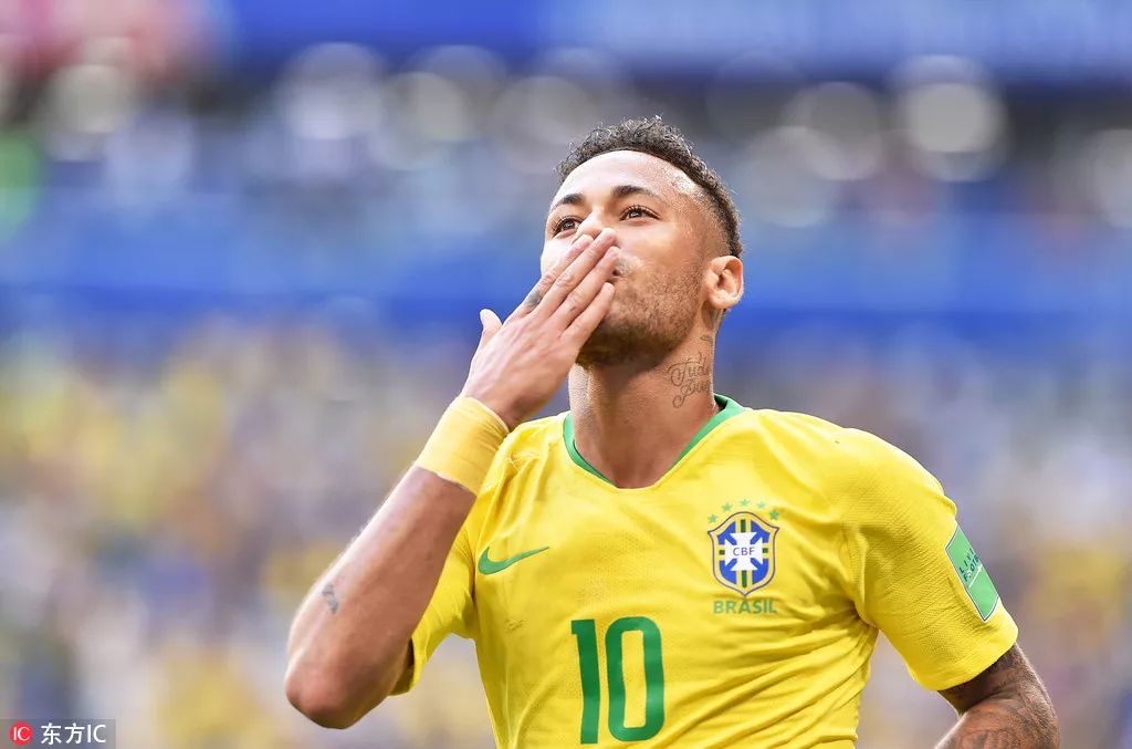 俄罗斯守门员教练：萨福诺夫没有考虑过离开大巴黎