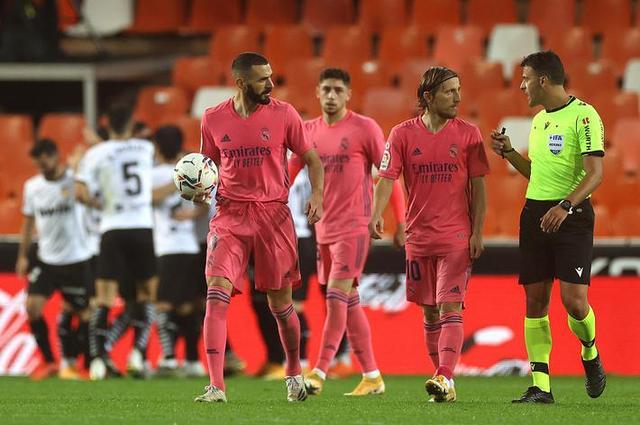 TA：前职业扑克选手执教球队升入奥超，善于理性做出战术调整