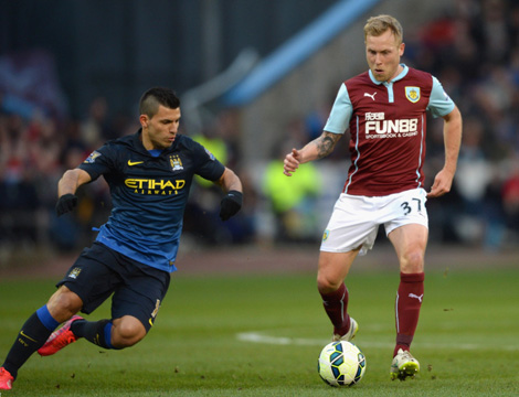 澳超前瞻：麦克阿瑟FC进攻不稳，布里斯班狮吼防守无解（澳超前瞻：麦克阿瑟FC进攻起伏不定，布里斯班狮吼防守固若金汤）